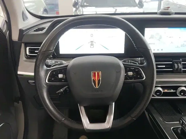 Hongqi HS5 — Фото автомобиля 6