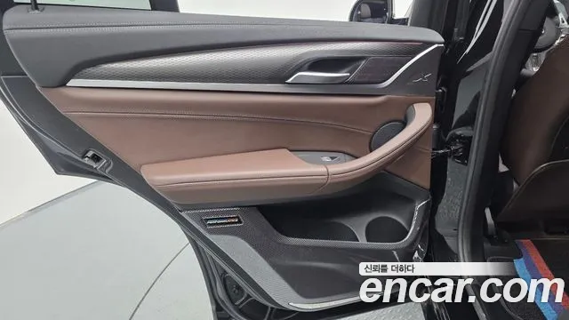 BMW X4 xDrive20i M Sport — Фото автомобиля 24
