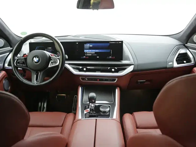 BMW XM — Фото автомобиля 7