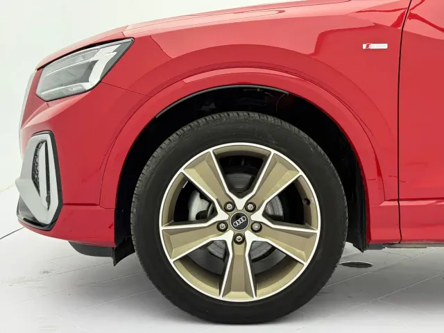 Audi Q2L — Фото автомобиля 21