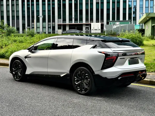 HiPhi HiPhi X 2021 Flagship Edition 6-Seater — Фото автомобиля 7