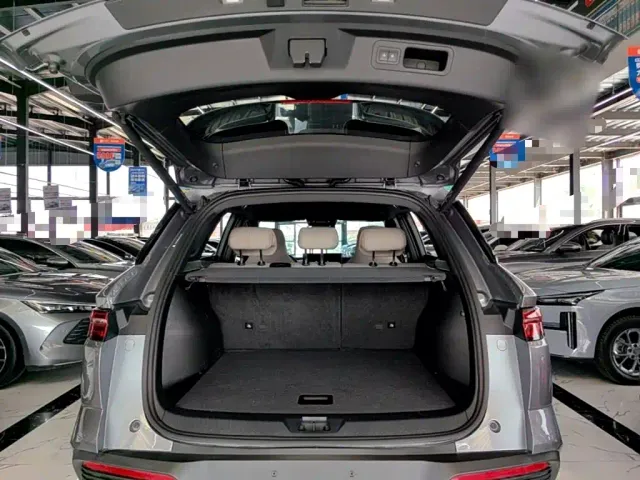 BYD Song Pro — Фото автомобиля 18