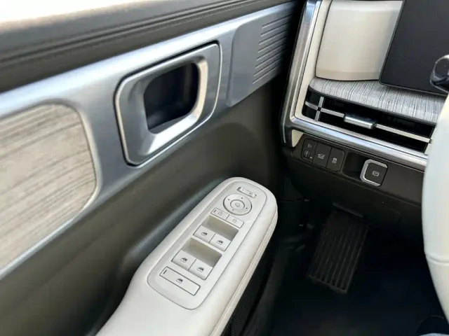 Hyundai Santa Fe — Фото автомобиля 22