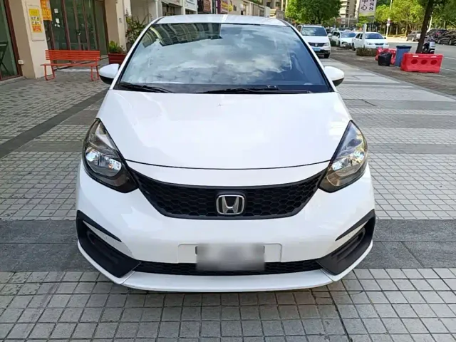 Honda Fit — Фото автомобиля 2