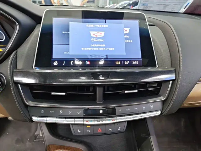 Cadillac CT5 — Фото автомобиля 12