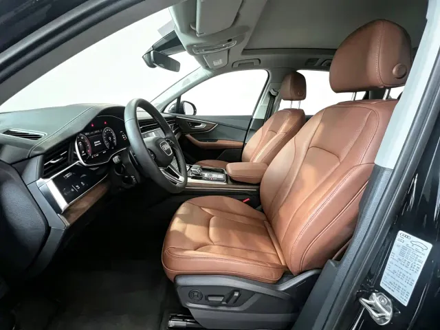 Audi Q7 — Фото автомобиля 17