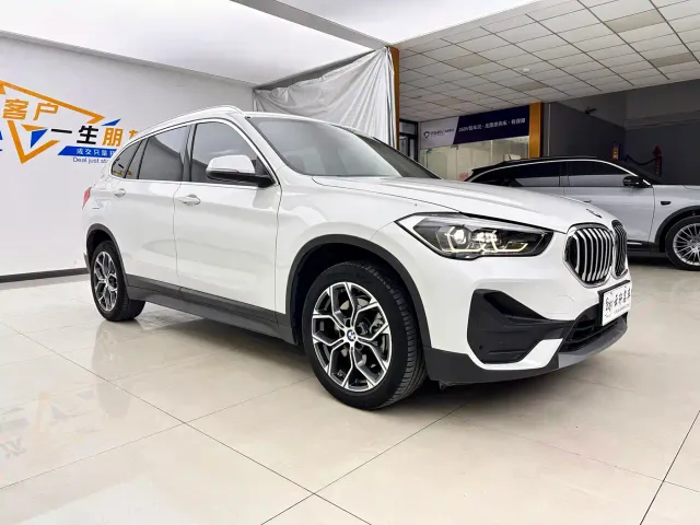 BMW X1 — Фото автомобиля 3