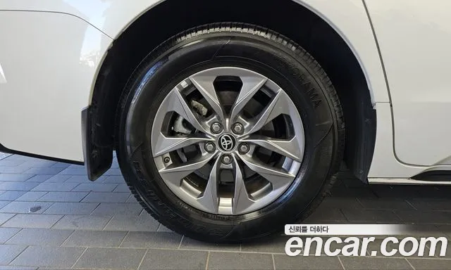 Toyota Sienna 4th Gen — Фото автомобиля 5