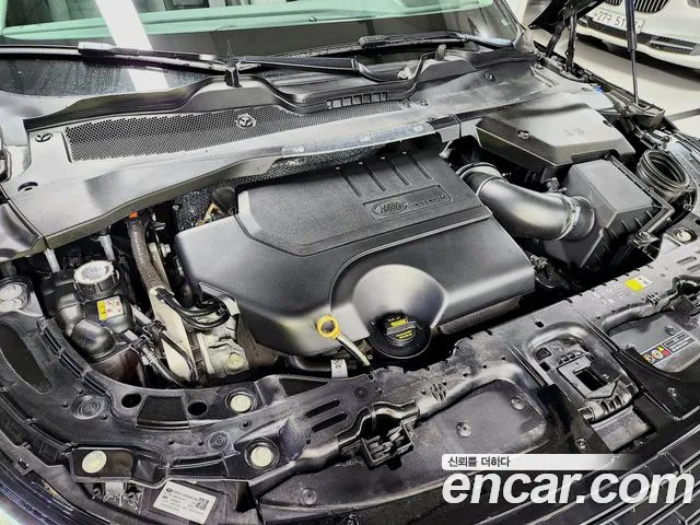 Land Rover Range Rover Evoque — Фото автомобиля 20