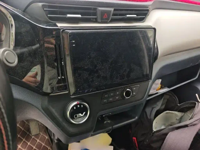 Maxus EV30 — Фото автомобиля 18