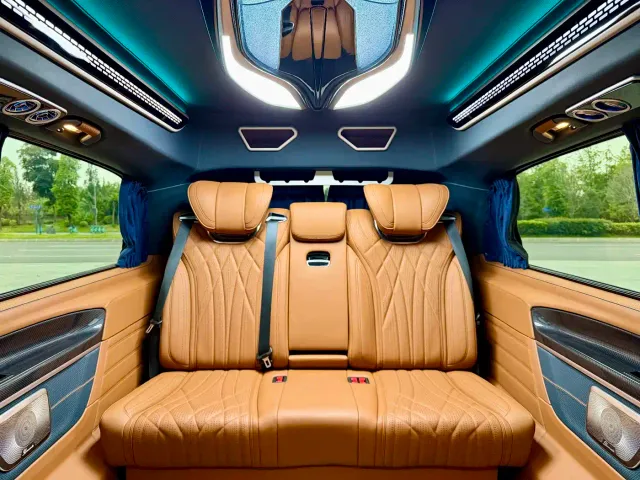 Mercedes-Benz V-Class — Фото автомобиля 15