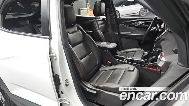 ChevroletGMDaewoo Trailblazer Trailblazer 1.3 турбо 4WD — Фото автомобиля 11