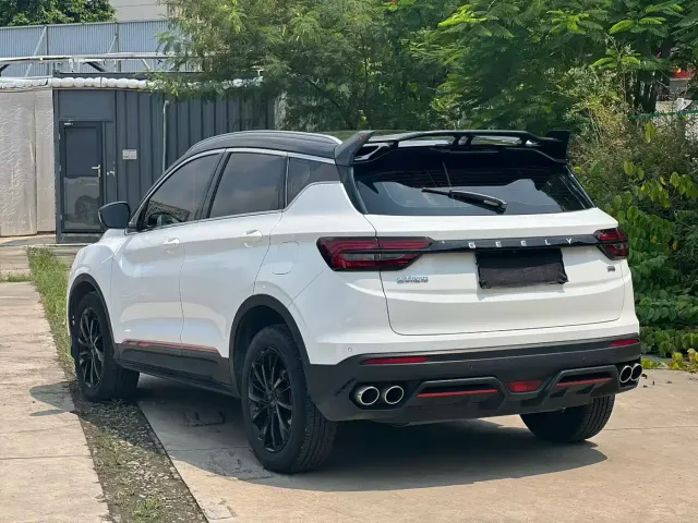 Geely Binyue — Фото автомобиля 4