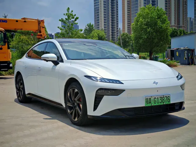 Dongfeng eπ 007 — Фото автомобиля 3