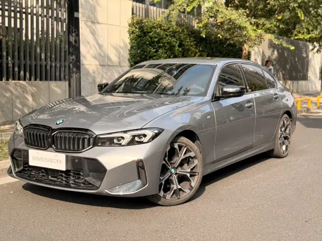 Фотография автомобиля — BMW 3 Series