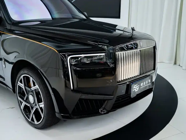 Rolls-Royce Cullinan — Фото автомобиля 20