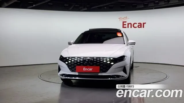 Hyundai Grandeur — Фото автомобиля 3