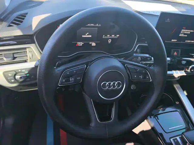 Audi A4 — Фото автомобиля 15