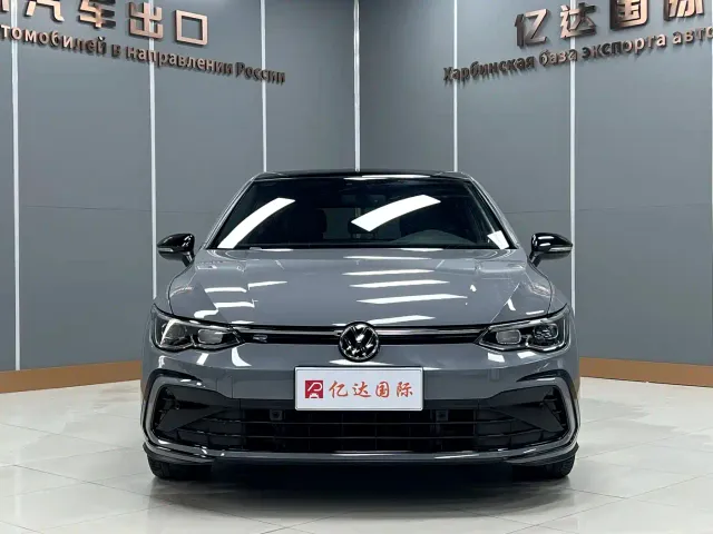 Volkswagen Golf — Фото автомобиля 2