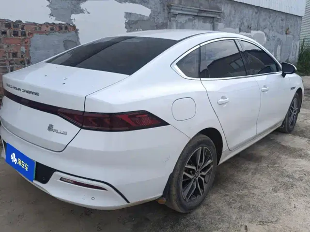 BYD Qin PLUS — Фото автомобиля 3