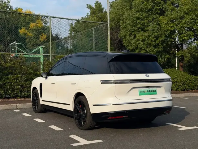 Nio ES8 — Фото автомобиля 19