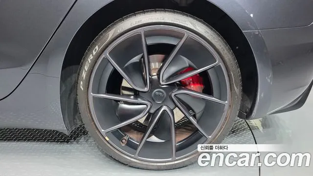 Tesla Model 3 — Фото автомобиля 5