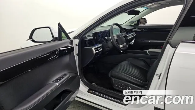 Hyundai Grandeur GN7 — Фото автомобиля 15