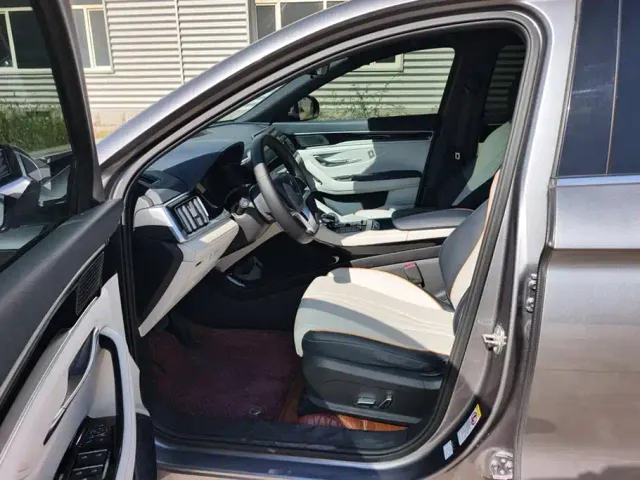 BYD Song PLUS — Фото автомобиля 9
