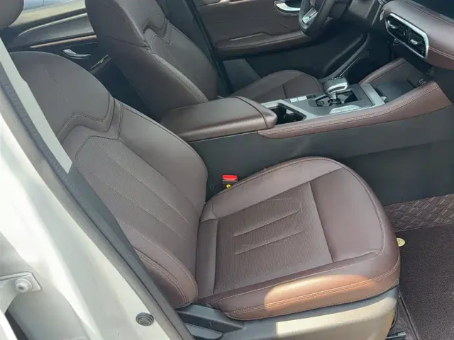 Jetour X90 Plus — Фото автомобиля 5
