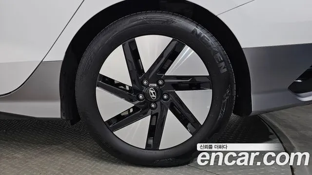 Hyundai Ioniq 6 — Фото автомобиля 6