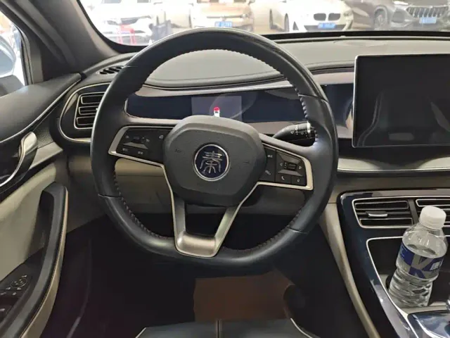 BYD Qin PLUS — Фото автомобиля 10