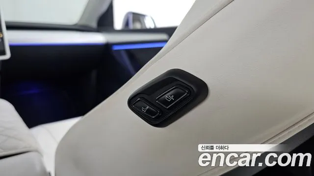 Tesla Model Y — Фото автомобиля 7