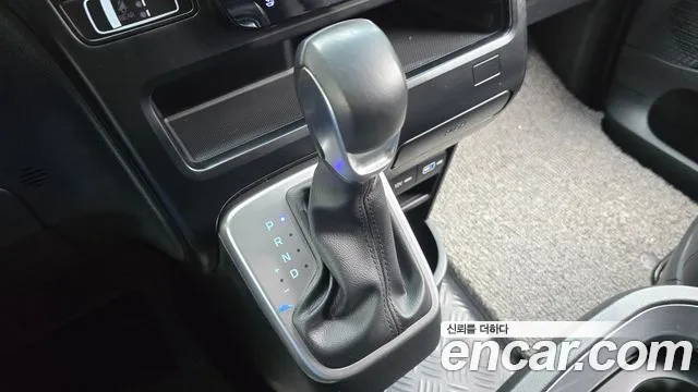 Hyundai Staria Staria Карго 5 мест — Фото автомобиля 9