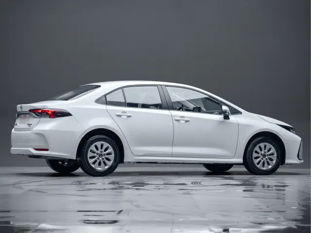 Toyota Corolla — Фото автомобиля 9