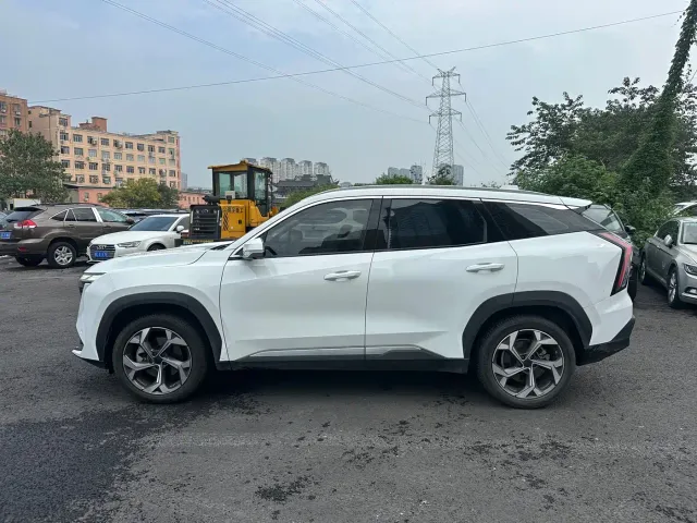 Geely Boyue L — Фото автомобиля 4