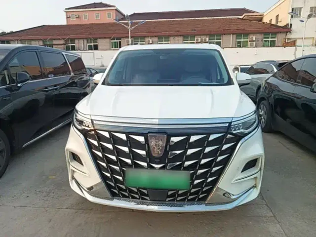 Roewe iMAX8 — Фото автомобиля 2