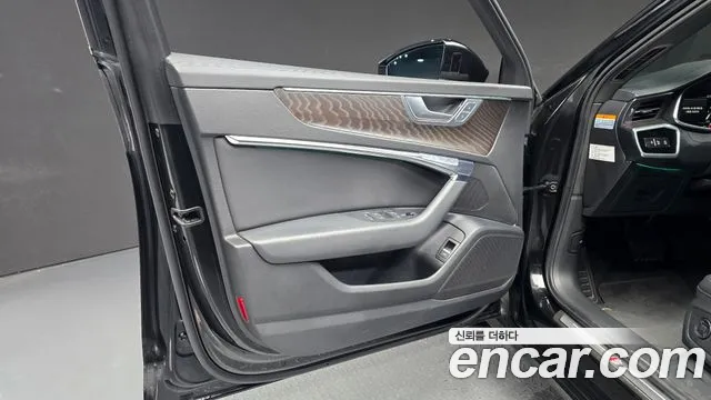 Audi A6 C8 — Фото автомобиля 13