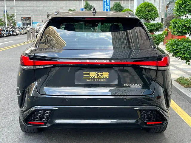 Lexus RX — Фото автомобиля 5