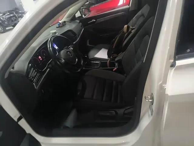 Volkswagen Sagitar — Фото автомобиля 14
