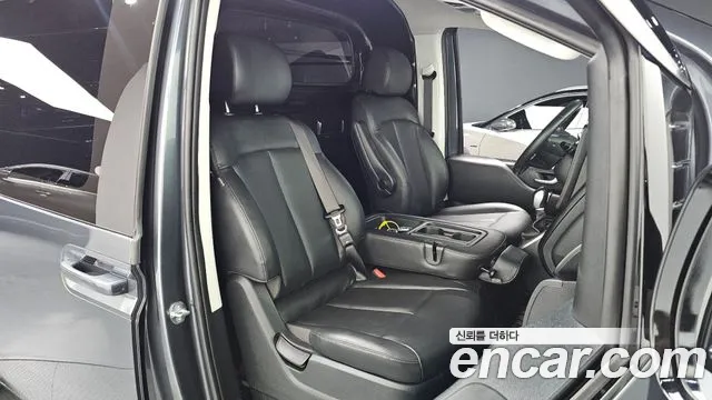 Hyundai Staria — Фото автомобиля 11