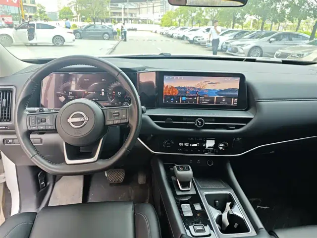 Nissan Terra — Фото автомобиля 6