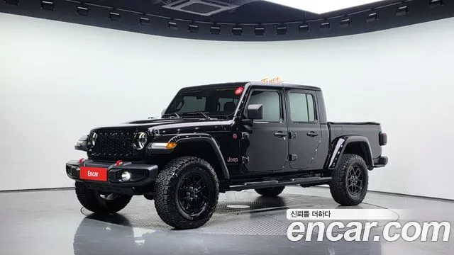 Фотография автомобиля — Jeep Gladiator