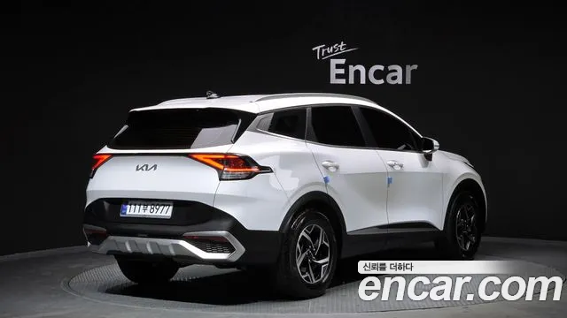 Kia Sportage Sportage 5-е поколение Дизель 2.0 2WD — Фото автомобиля 2