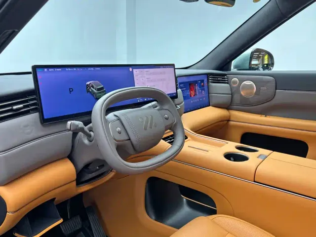 IM Motors LS8 — Фото автомобиля 13