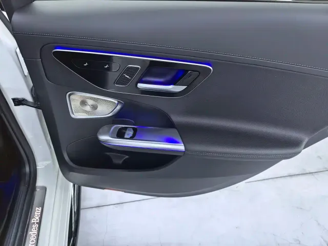 Mercedes-Benz C-Class — Фото автомобиля 9