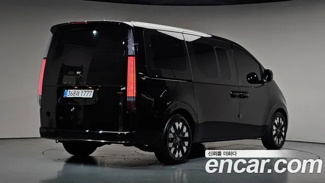 Hyundai Staria — Фото автомобиля 2