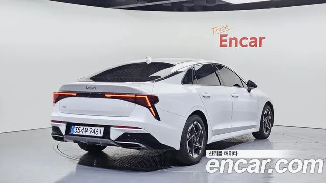Kia K5 Новый K5 3 поколение 2.0 LPi(Для проката) — Фото автомобиля 2