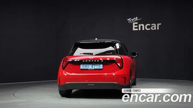 Mini Cooper — Фото автомобиля 4