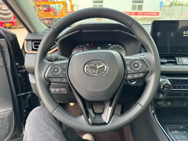 Toyota Wildlander — Фото автомобиля 15