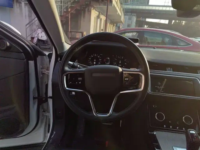 Land Rover Range Rover Evoque — Фото автомобиля 7